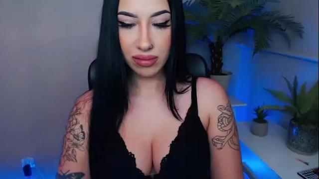 Thumbnail 2, camrobyn's Stream at Chaturbate, 17 months ago