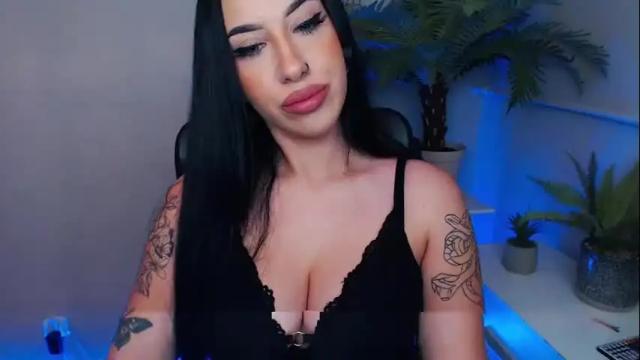 Image 6 of camrobyn Stream on Chaturbate on 17 months ago