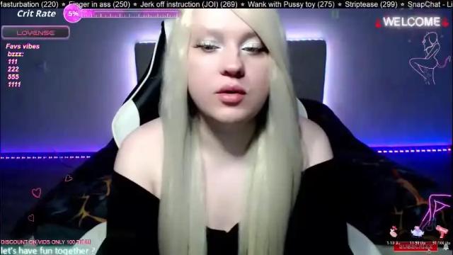 Image 12 of camsmiley Stream on Chaturbate on 1 month ago