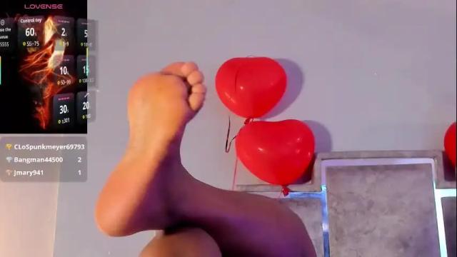 Image 12 of candaceowens Stream on Chaturbate on 1 month ago