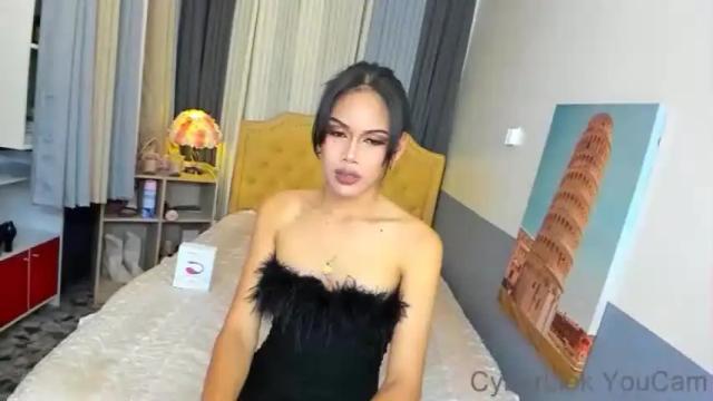 Image 4 of candeethenaughty Stream on Chaturbate on 16 months ago