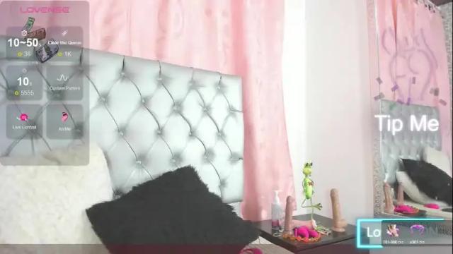 Image 10 of candi_latina Stream on Chaturbate on 1 month ago