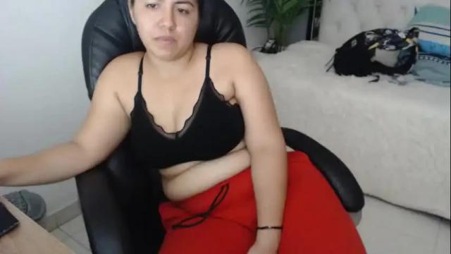 Image 6 of candiapole Stream on Chaturbate on 19 days ago