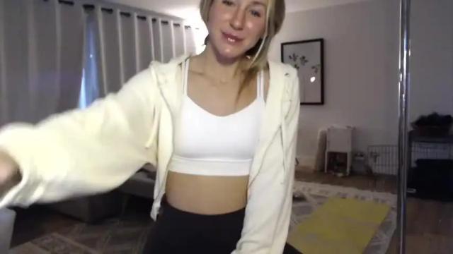 Thumbnail 1, candicamgirl's Stream at Chaturbate, 17 months ago