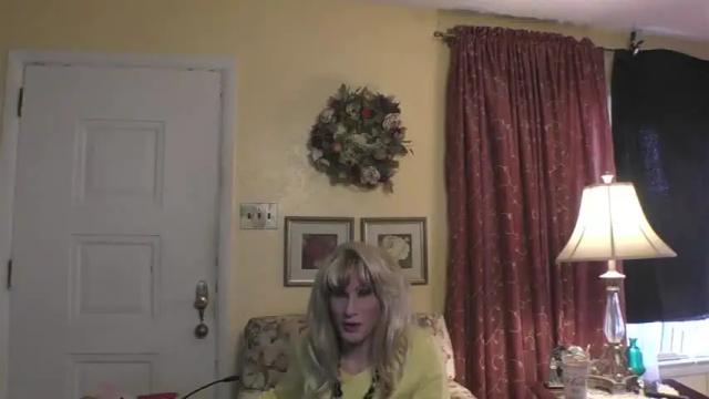 Image 8 of candisaint Stream on Chaturbate on 16 months ago