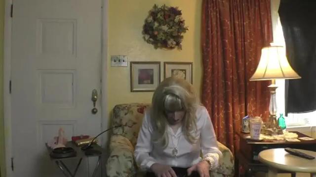 Image 7 of candisaint Stream on Chaturbate on 14 months ago