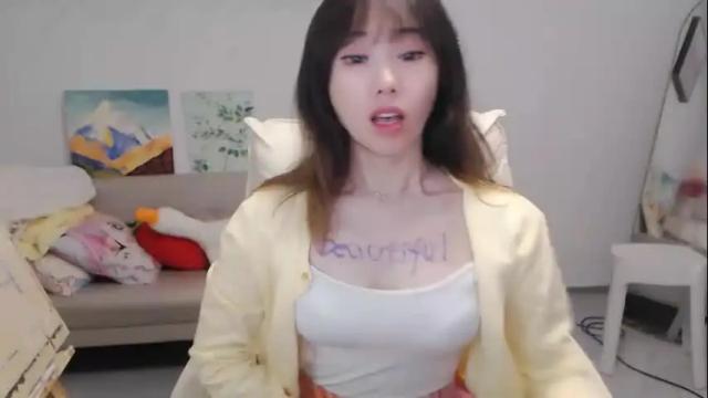 Thumbnail 3, candy8998's Stream at Chaturbate, 1 month ago