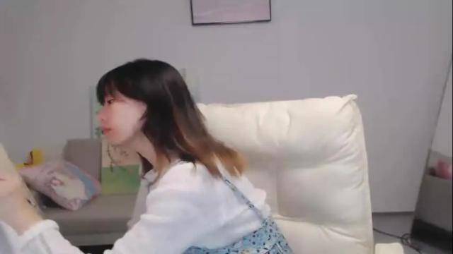 Image 3 of candy8998 Stream on Chaturbate on 29 days ago