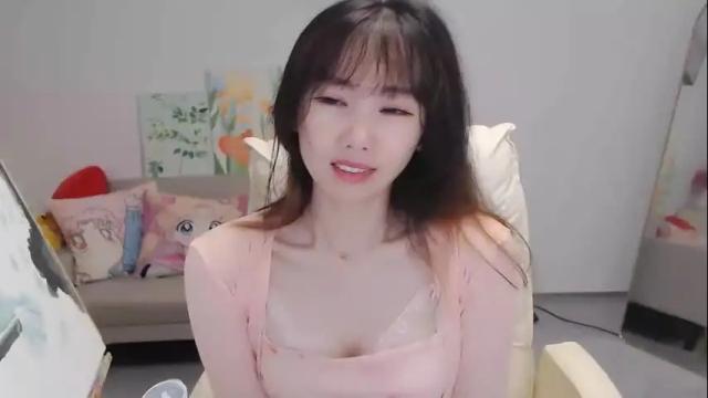 Image 7 of candy8998 Stream on Chaturbate on 23 days ago