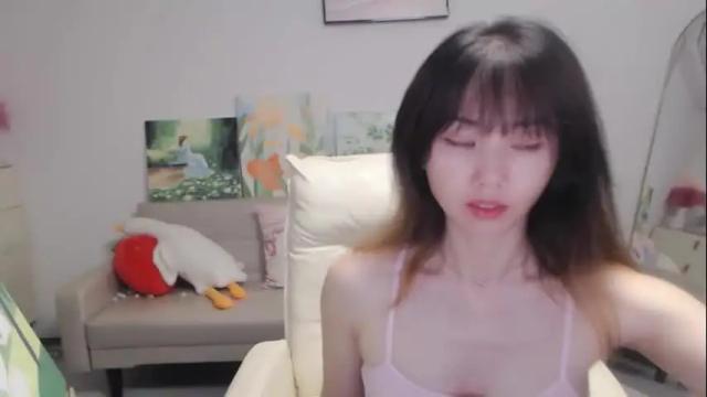 Image 4 of candy8998 Stream on Chaturbate on 16 days ago