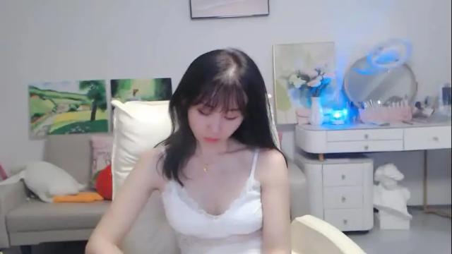 Image 4 of candy8998 Stream on Chaturbate on 28 days ago