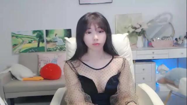 Image 7 of candy8998 Stream on Chaturbate on 27 days ago