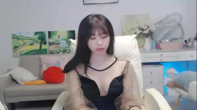 Image 8 of candy8998 Stream on Chaturbate on 27 days ago