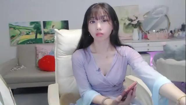 Image 6 of candy8998 Stream on Chaturbate on 26 days ago