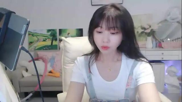 Image 6 of candy8998 Stream on Chaturbate on 23 days ago