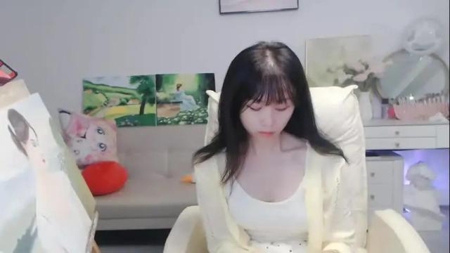 Image 10 of candy8998 Stream on Chaturbate on 21 days ago