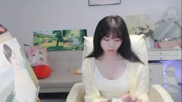 Image 8 of candy8998 Stream on Chaturbate on 21 days ago