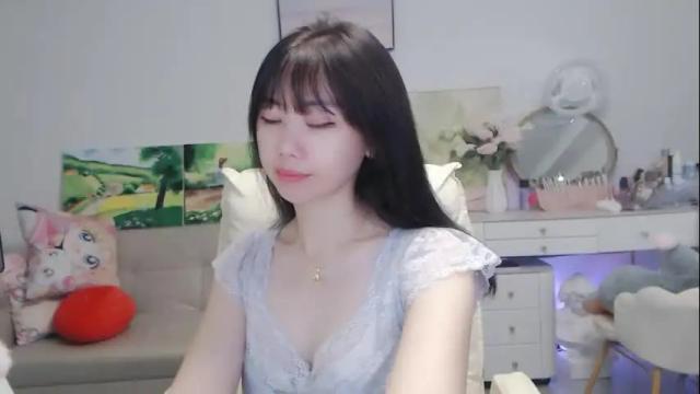 Image 10 of candy8998 Stream on Chaturbate on 19 days ago