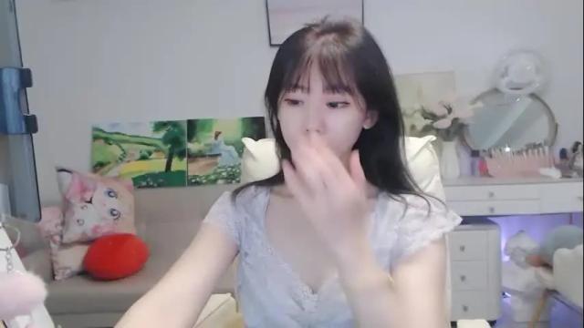 Image 7 of candy8998 Stream on Chaturbate on 19 days ago
