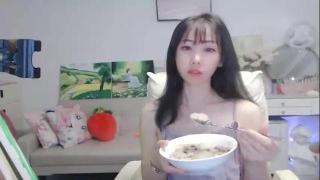 Image 4 of candy8998 Stream on Chaturbate on 18 days ago