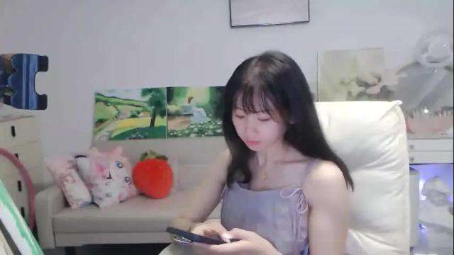 Image 6 of candy8998 Stream on Chaturbate on 18 days ago