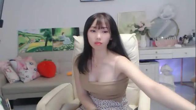 Image 4 of candy8998 Stream on Chaturbate on 11 days ago
