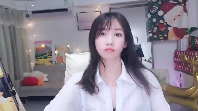 Image 10 of candy8998 Stream on Chaturbate on 11 days ago