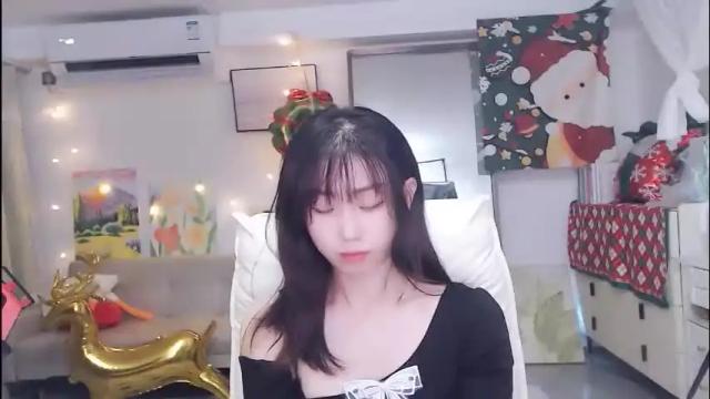 Image 8 of candy8998 Stream on Chaturbate on 7 days ago