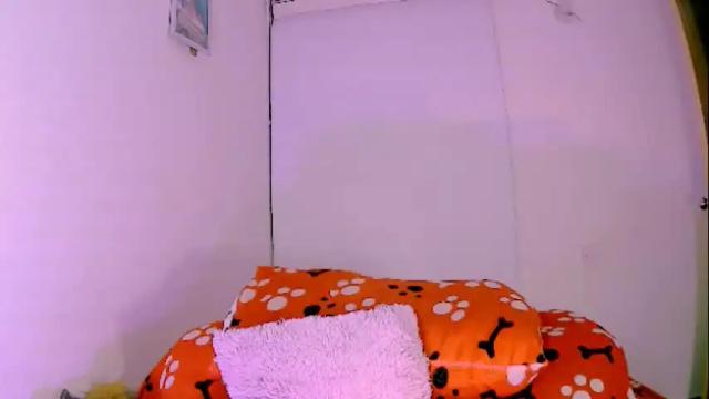 Image 11 of candy__beauty1 Stream on Chaturbate on 19 days ago