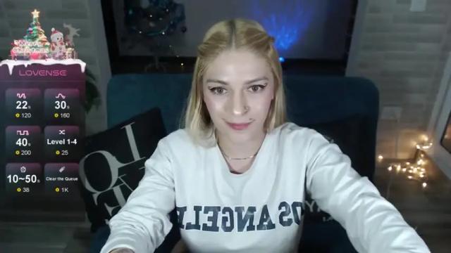 Image 2 of candy__kush Stream on Chaturbate on 19 months ago