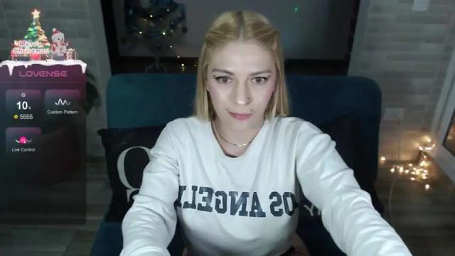 Image 8 of candy__kush Stream on Chaturbate on 19 months ago