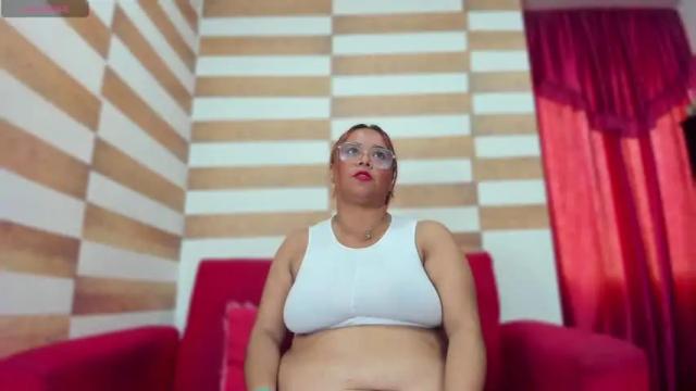 Image 2 of candy_browm1 Stream on Chaturbate on 13 months ago