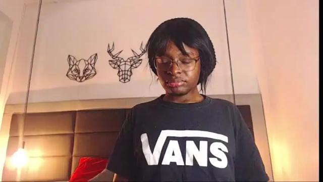 Image 3 of candy_lovee6 Stream on Chaturbate on 11 days ago