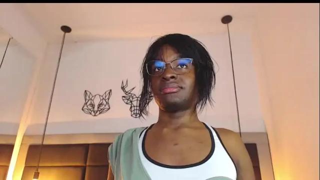 Image 6 of candy_lovee6 Stream on Chaturbate on 25 days ago