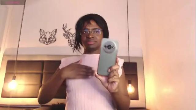 Image 2 of candy_lovee6 Stream on Chaturbate on 20 days ago