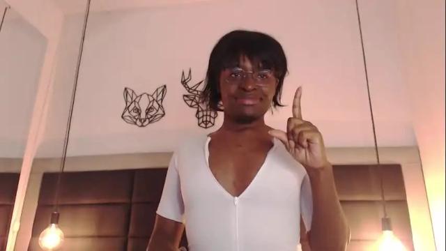 Image 2 of candy_lovee6 Stream on Chaturbate on 2 months ago