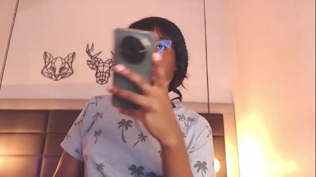 Image 2 of candy_lovee6 Stream on Chaturbate on 1 month ago
