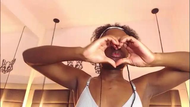 Image 12 of candy_lovee6 Stream on Chaturbate on 1 month ago
