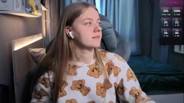 Image 8 of candy_meggie Stream on Chaturbate on 2 months ago