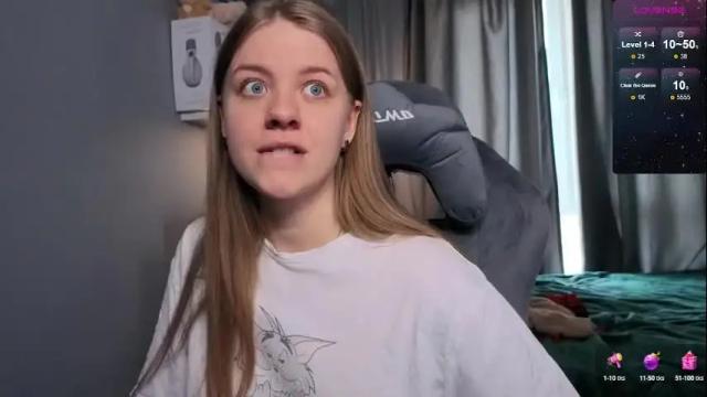 Image 2 of candy_meggie Stream on Chaturbate on 2 months ago