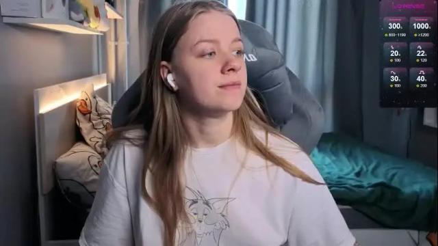 Image 10 of candy_meggie Stream on Chaturbate on 1 month ago