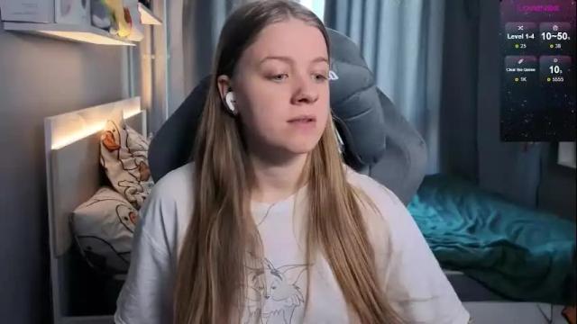 Image 11 of candy_meggie Stream on Chaturbate on 1 month ago