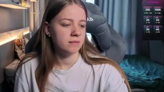 Image 7 of candy_meggie Stream on Chaturbate on 1 month ago