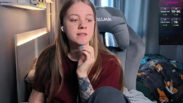 Image 2 of candy_meggie Stream on Chaturbate on 1 month ago