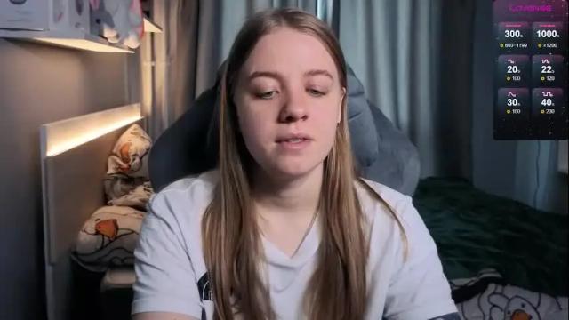 Image 8 of candy_meggie Stream on Chaturbate on 21 days ago