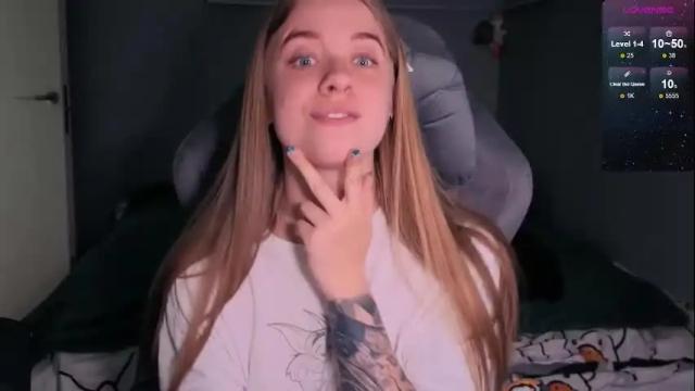 Image 7 of candy_meggie Stream on Chaturbate on 1 day ago