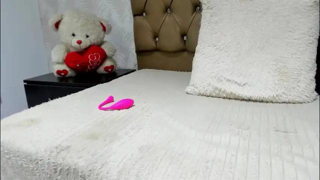 Image 4 of candy_mery Stream on Chaturbate on 1 month ago