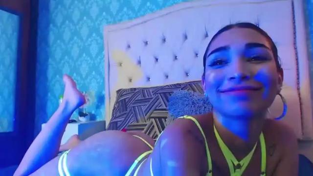 Image 3 of candy_peachh Stream on Chaturbate on 20 months ago