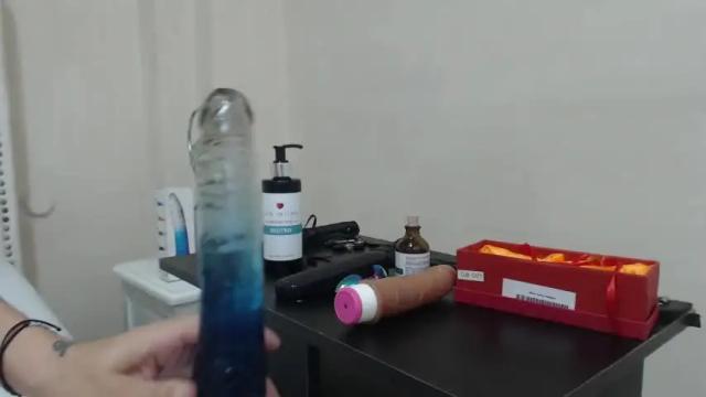Image 4 of candy_peachh Stream on Chaturbate on 17 months ago