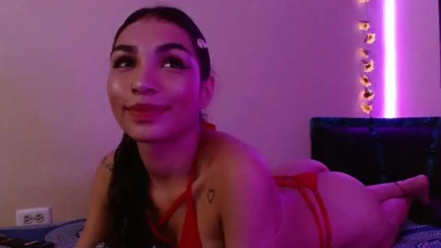 Image 2 of candy_peachh Stream on Chaturbate on 14 months ago